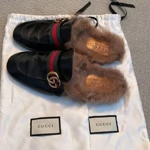 Mens Gucci slip ons. Size 8. Black leather. Great condition. Barely ever worn. Gucci Slip - On Casual Shoes for Men for sale | eBay main image 3
